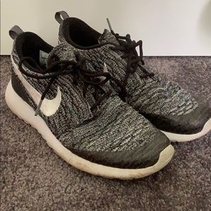 Nike Roshe One Flyknit